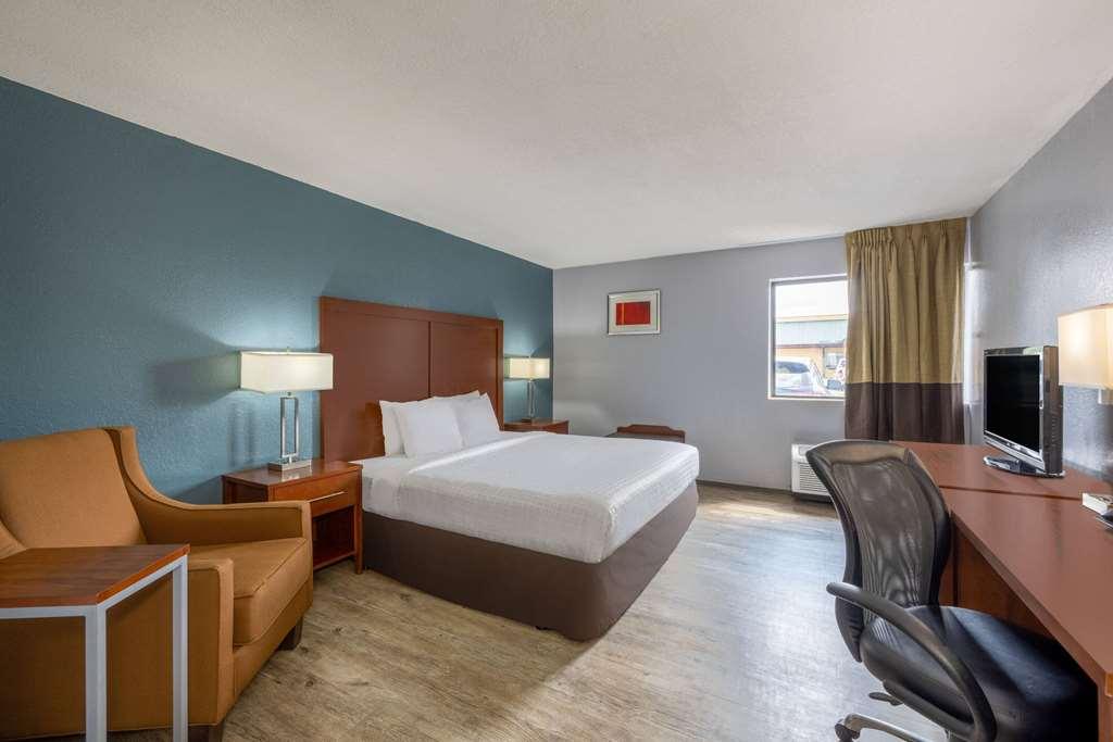 Travelodge By Wyndham Brooklyn Center Rom bilde