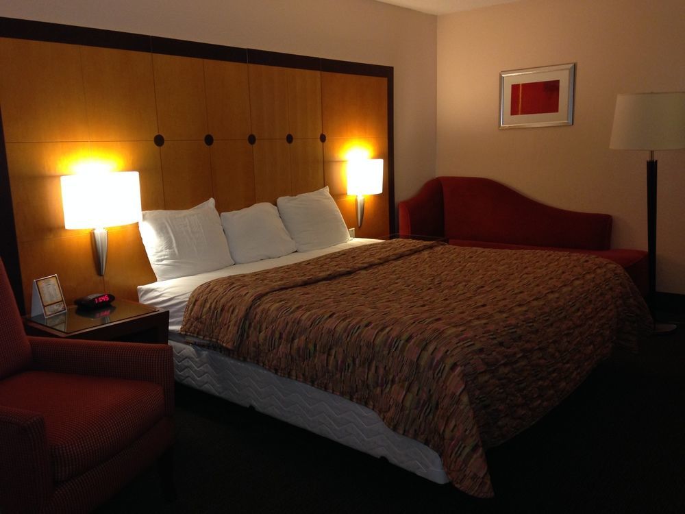 Travelodge By Wyndham Brooklyn Center Eksteriør bilde