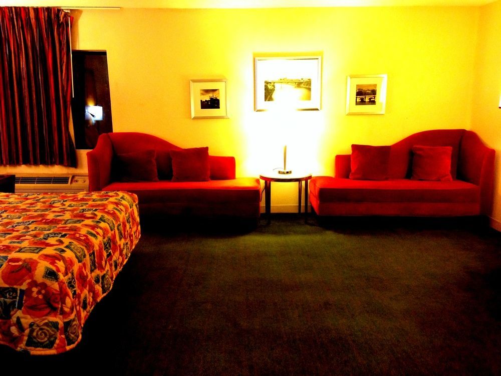 Travelodge By Wyndham Brooklyn Center Eksteriør bilde
